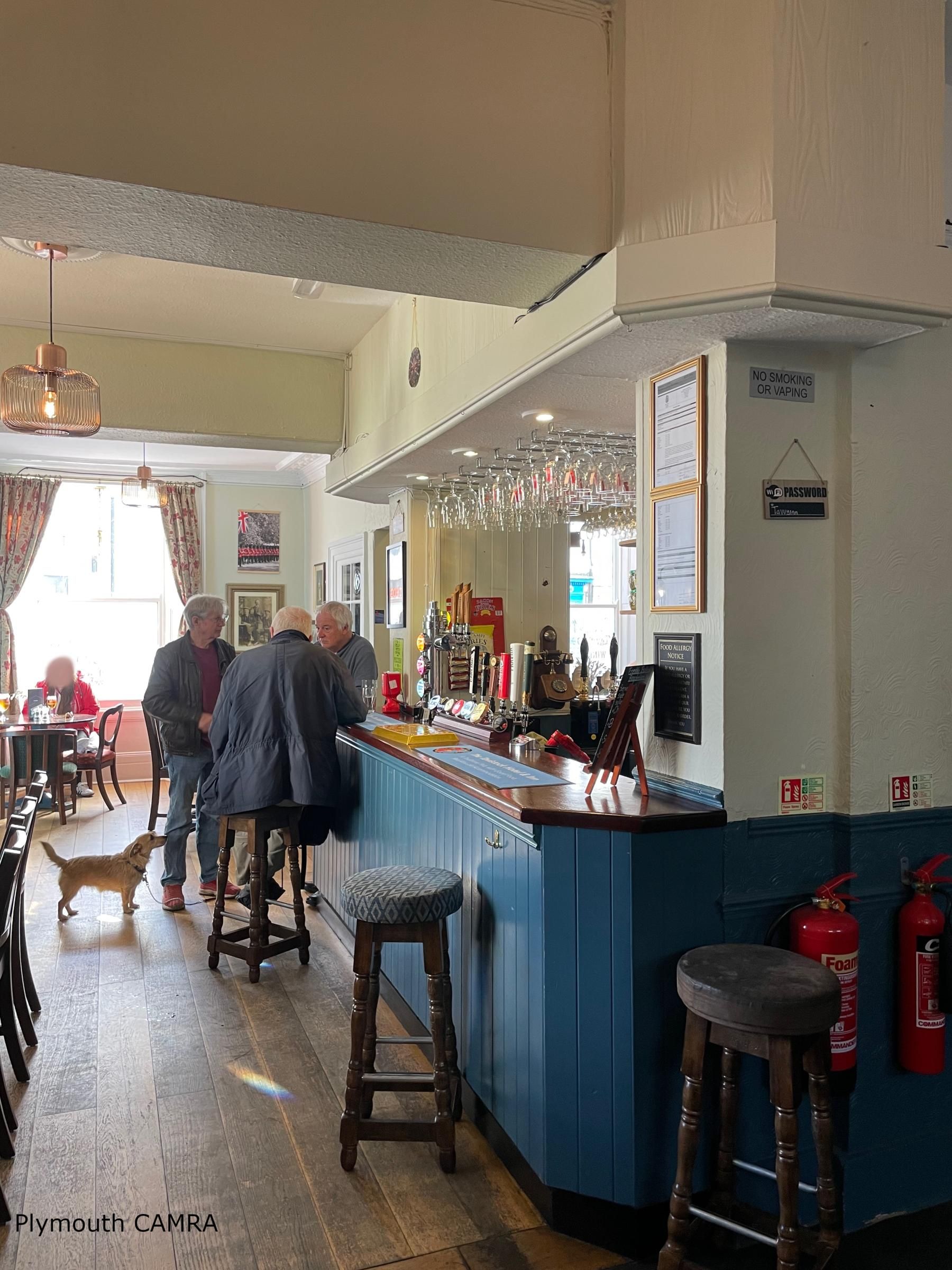 (Pub, Bar). Published on 28-10-2024