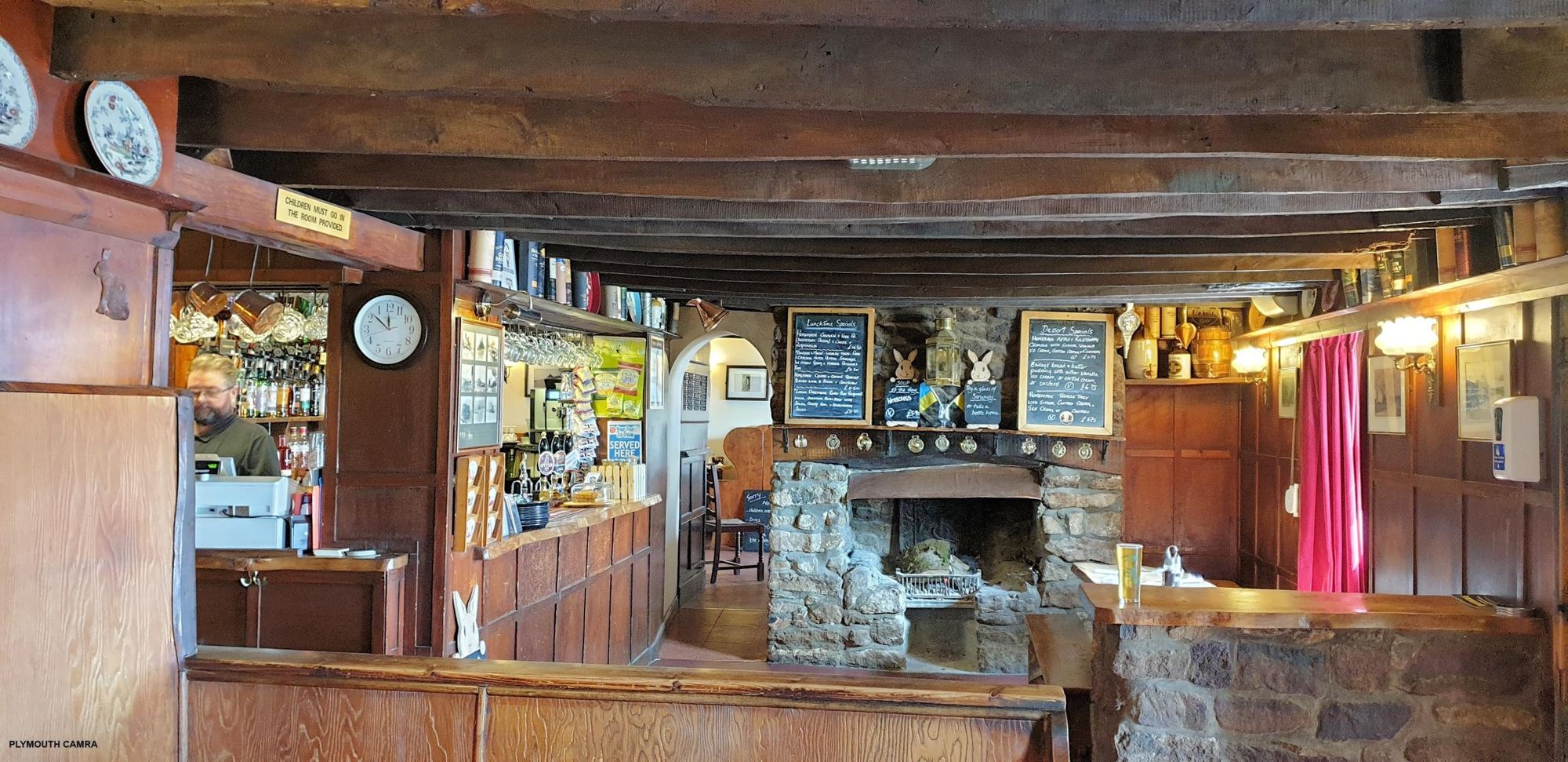 (Pub, Bar, Restaurant). Published on 05-08-2022