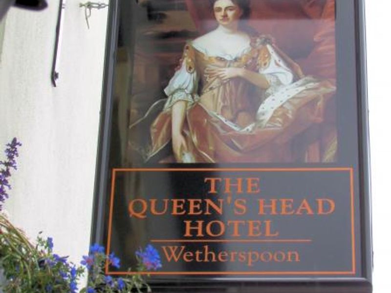(Pub, Sign). Published on 24-07-2015 