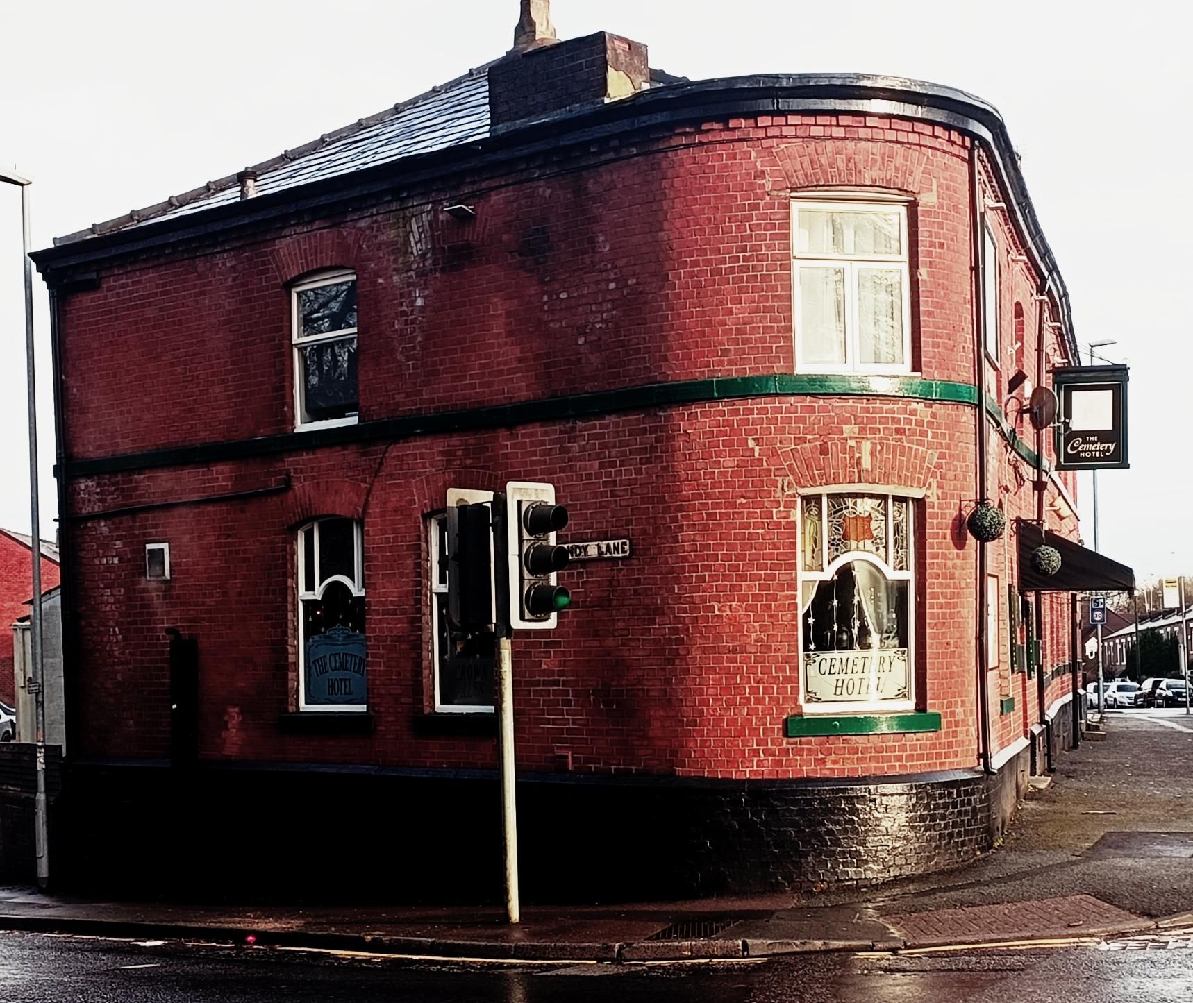 Cemetery Hotel. (Pub, External, Sign, Key). Published on 13-12-2023