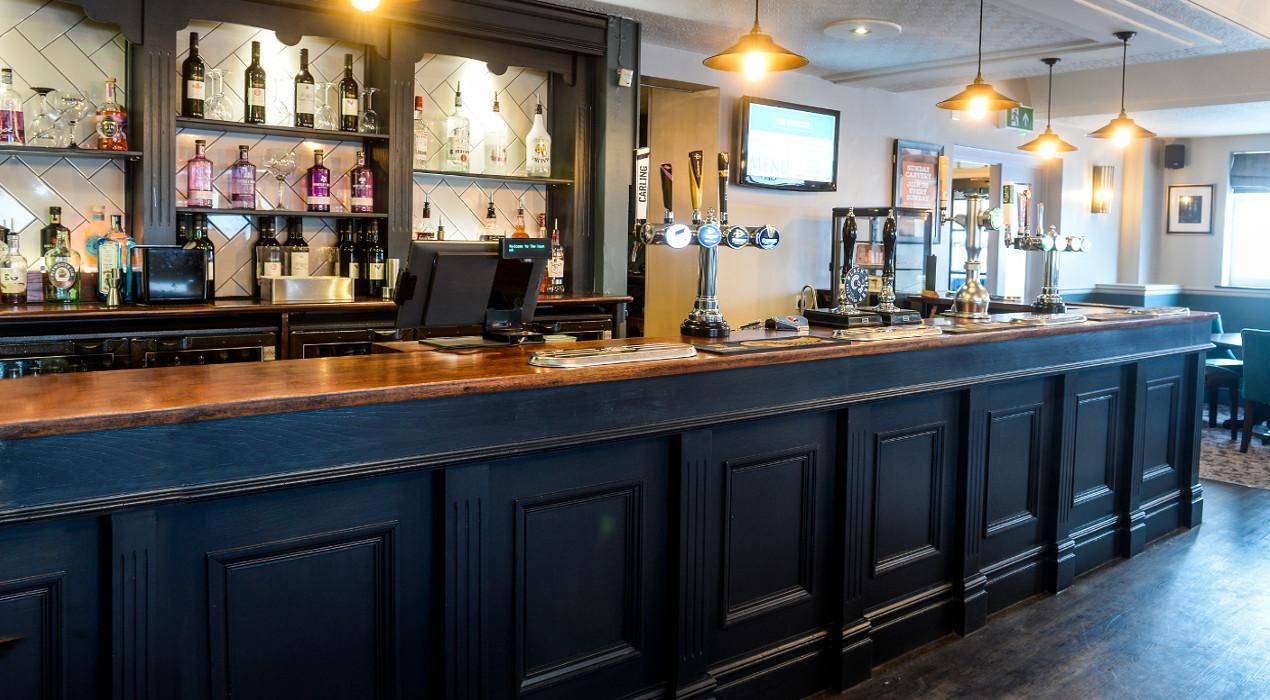 (Pub, Bar). Published on 16-12-2021