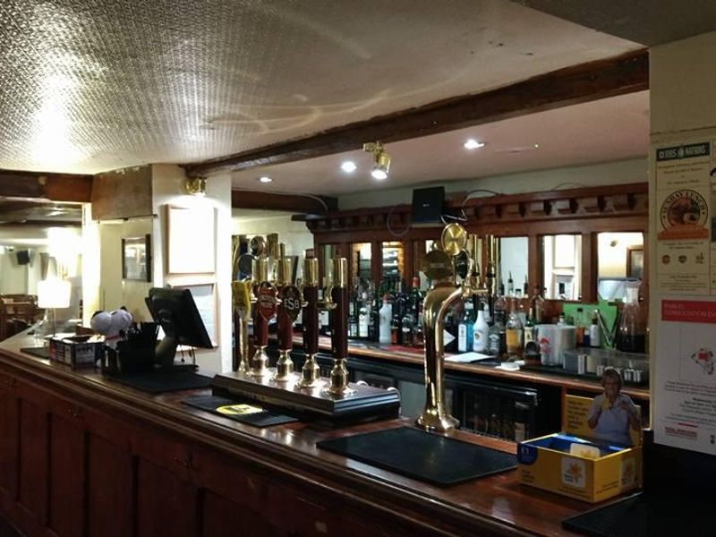 (Pub, Bar). Published on 17-05-2019