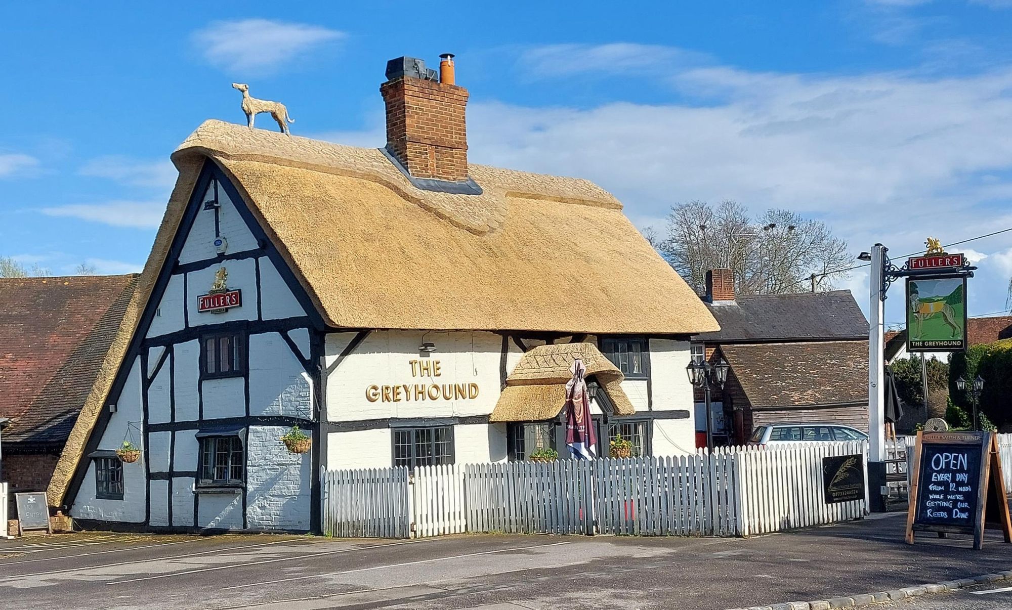 (Pub, Key). Published on 31-05-2023
