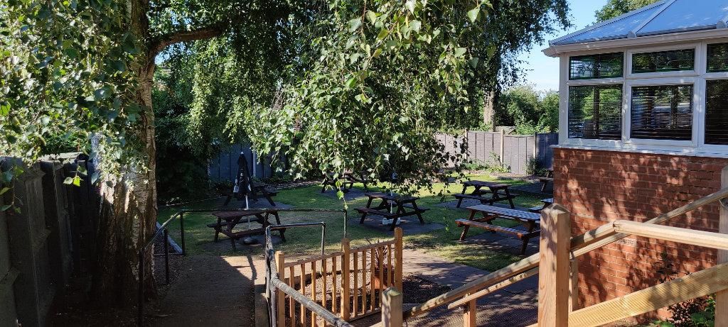 (External, Garden). Published on 01-08-2022