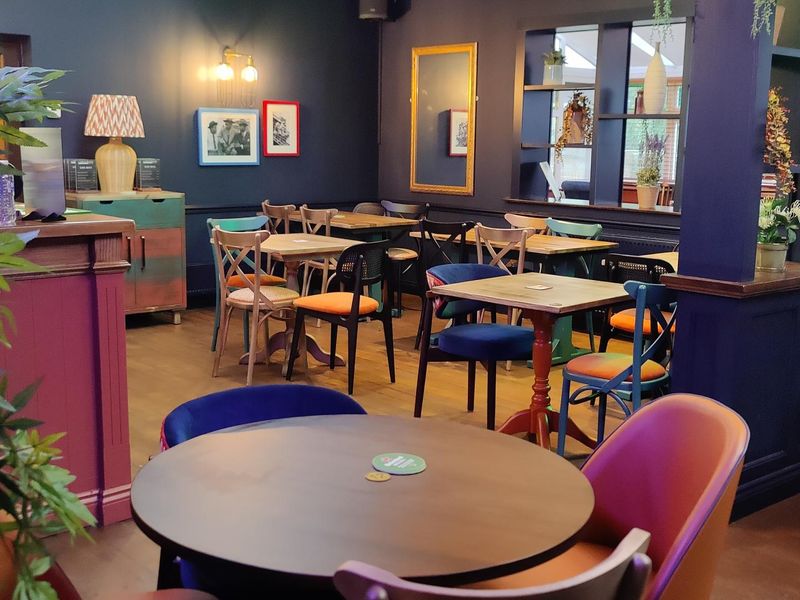 (Restaurant). Published on 22-10-2025 