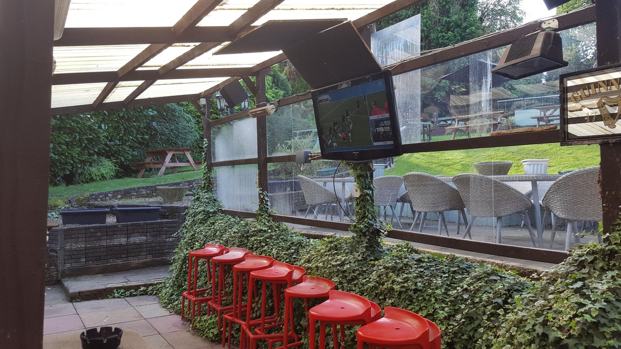 Patio with TV. Published on 20-10-2019