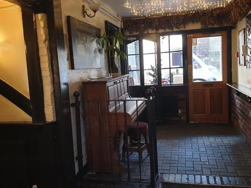(Bar). Published on 27-02-2024