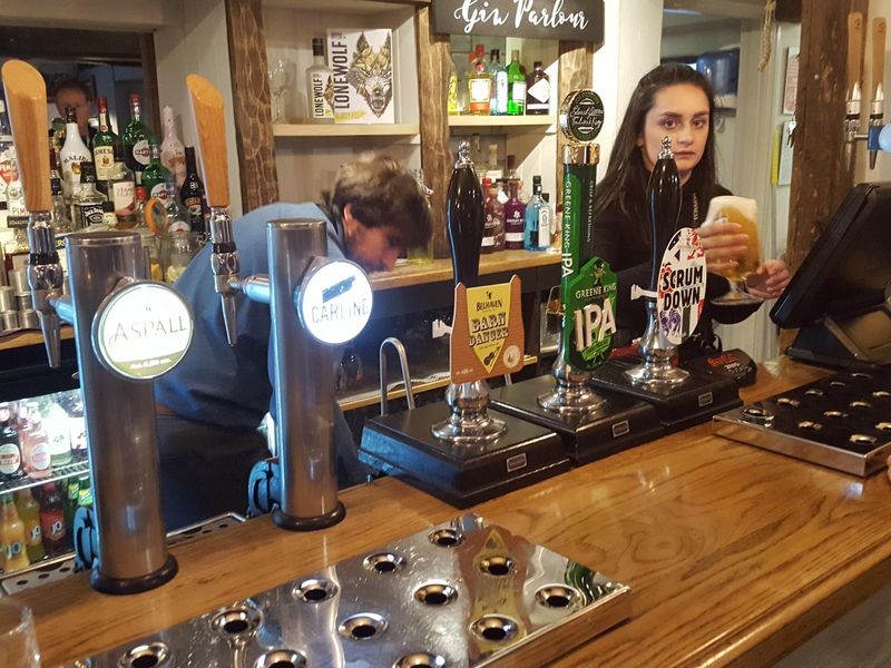 (Pub, Bar). Published on 20-10-2019 