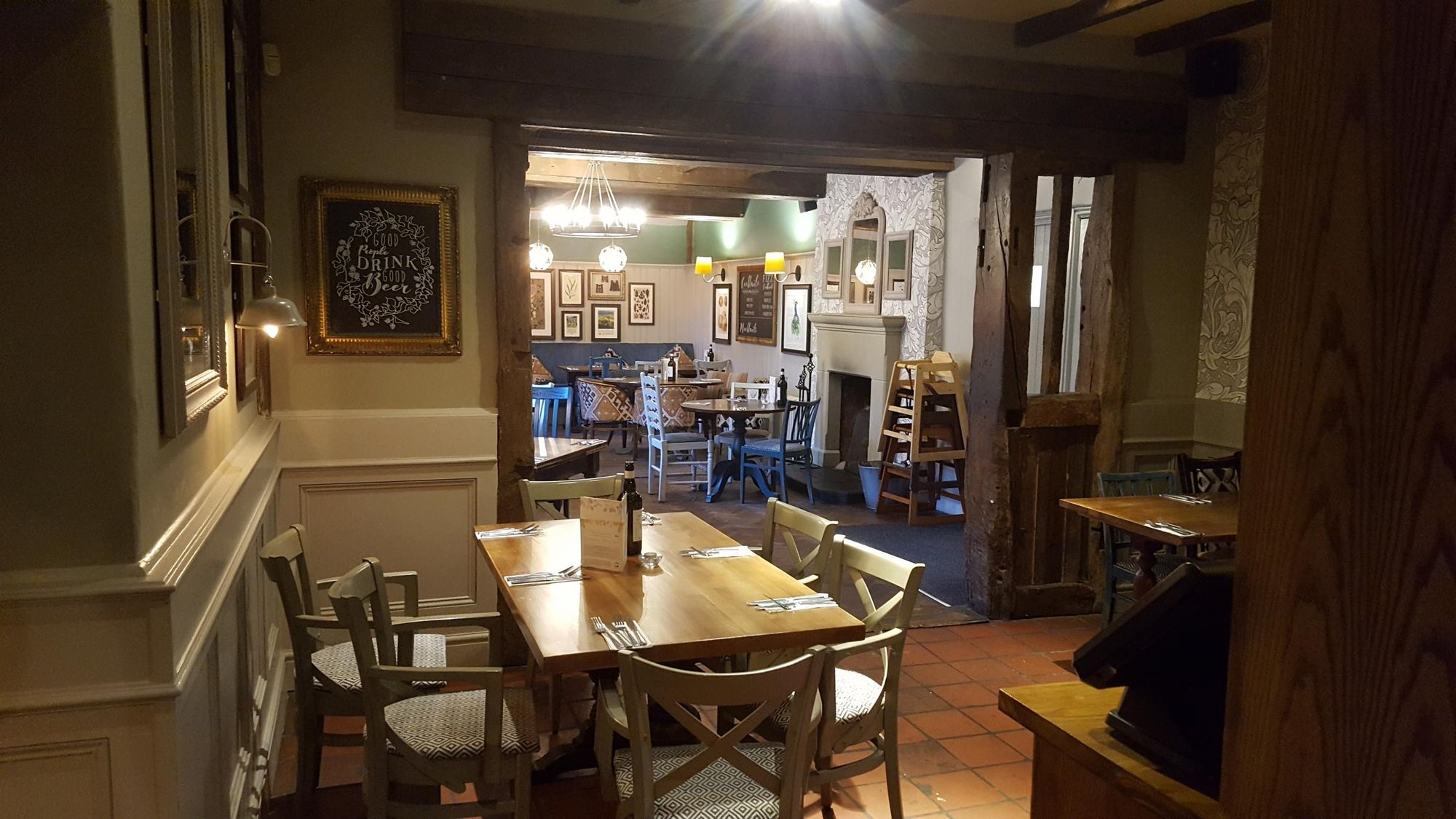 (Restaurant). Published on 20-10-2019