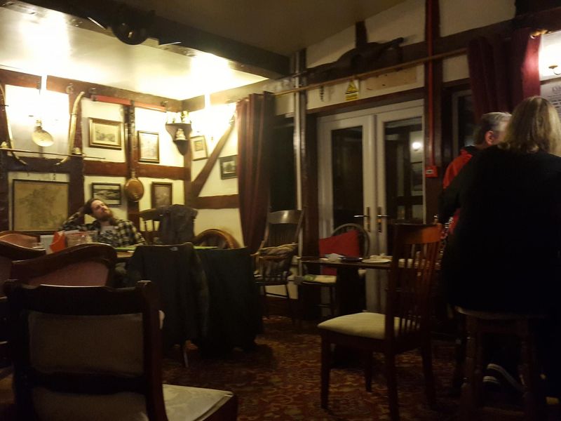 The lounge. (Customers). Published on 08-11-2019 