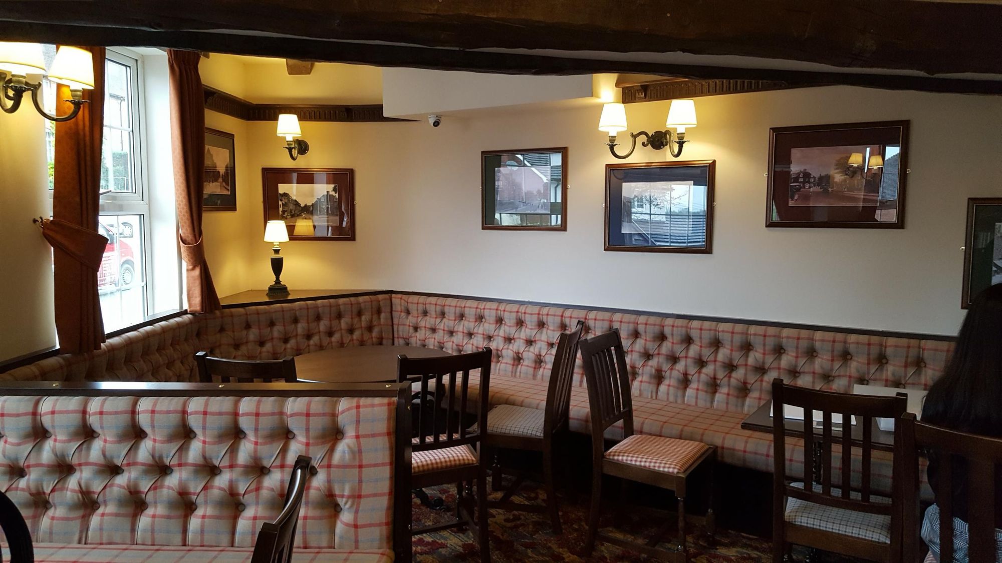 Lounge. (Pub). Published on 25-04-2018