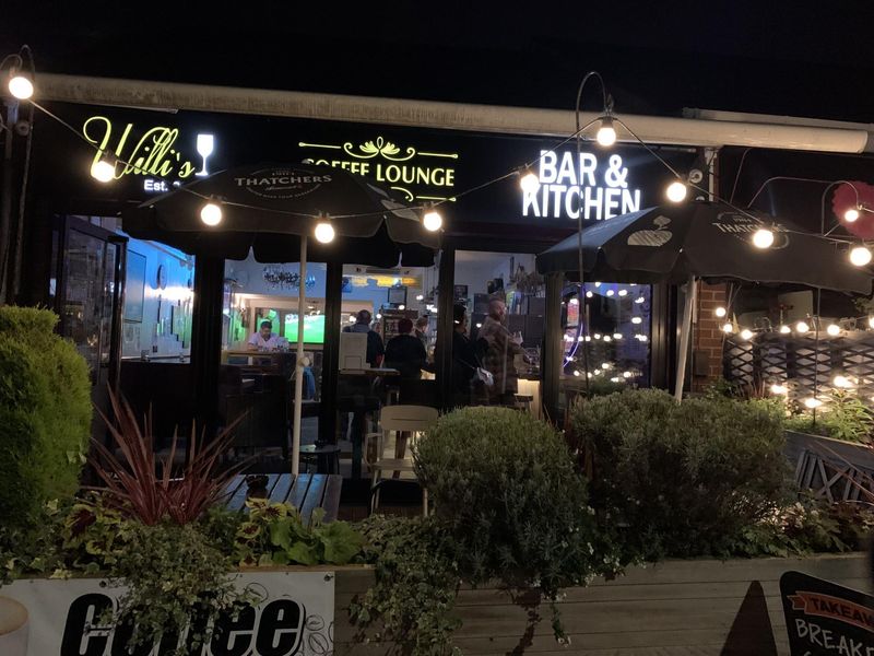 (Pub, Bar, Restaurant). Published on 06-10-2023