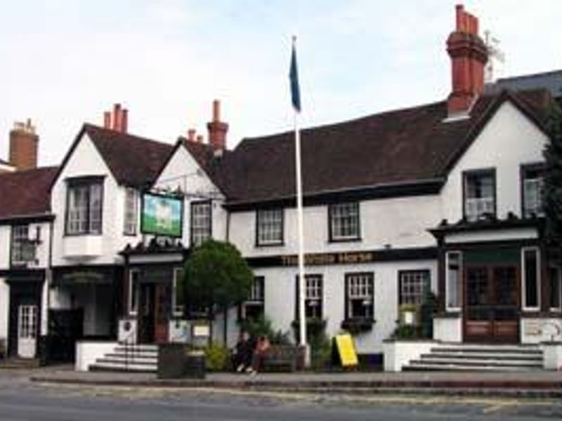 Outside. (Pub, Key). Published on 01-08-2006