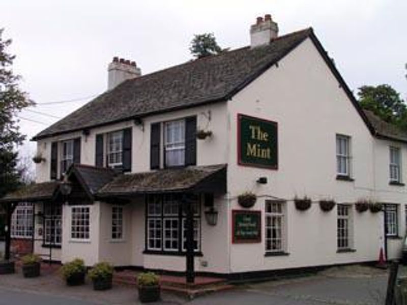 Outside. (Pub, Key). Published on 26-10-2008