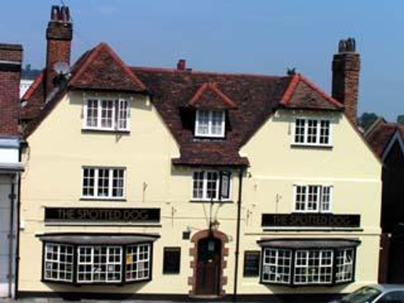 Outside. (Pub, Key). Published on 20-07-2008
