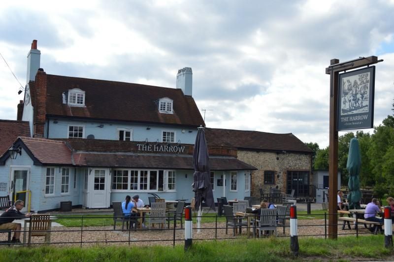 Outside. (Pub, Key). Published on 27-07-2020
