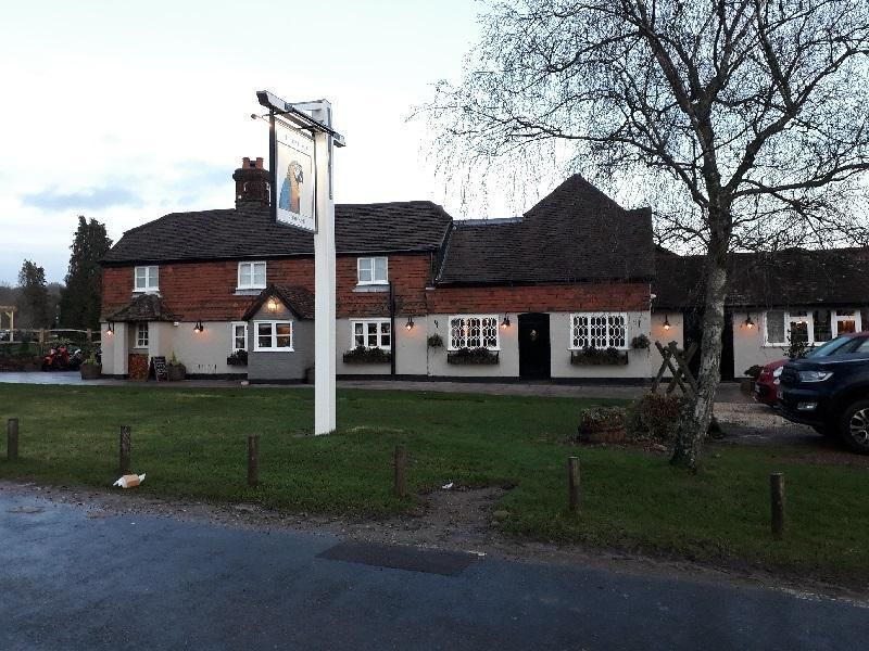 Outside. (Pub, Key). Published on 24-12-2018