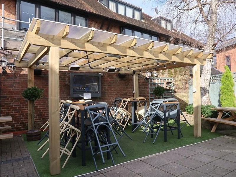 Garden 2. (Pub). Published on 01-08-2020