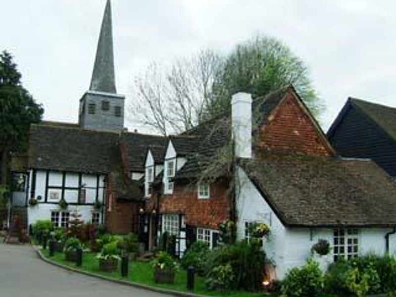 Outside. (Pub, Key). Published on 21-05-2006