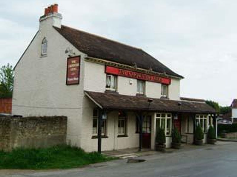Outside. (Pub, Key). Published on 21-05-2006