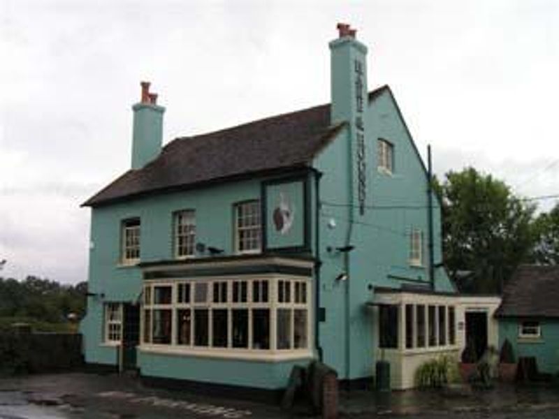 Outside. (Pub, Key). Published on 19-08-2006