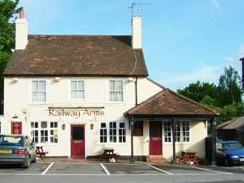 Outside. (Pub, Key). Published on 28-05-2006