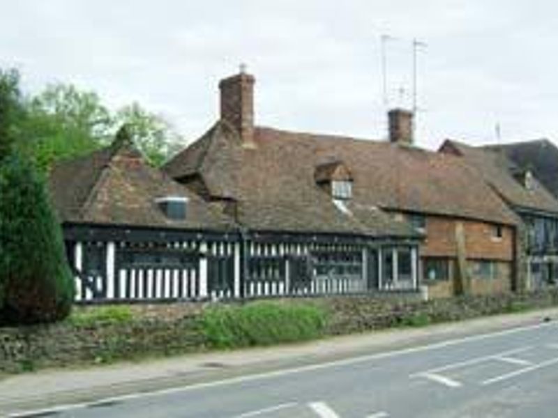 Outside. (Pub, Key). Published on 24-04-2006