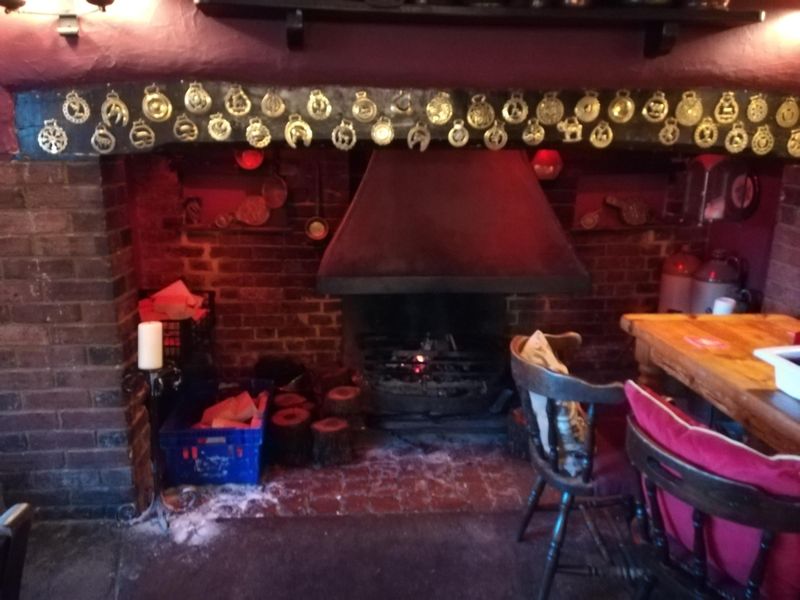 Inglenook in middle bar. (Pub, Bar). Published on 09-11-2022