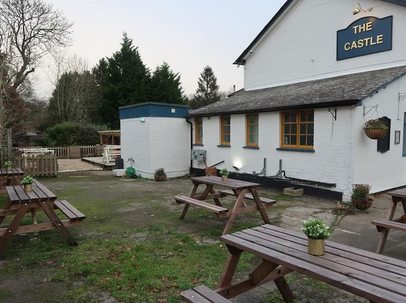 Seating outside side of pub. (Pub, External, Garden). Published on 09-11-2022