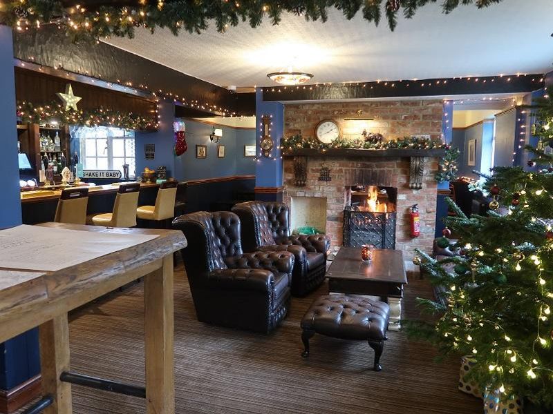 Front of pub inside. (Pub, Bar). Published on 09-11-2022 