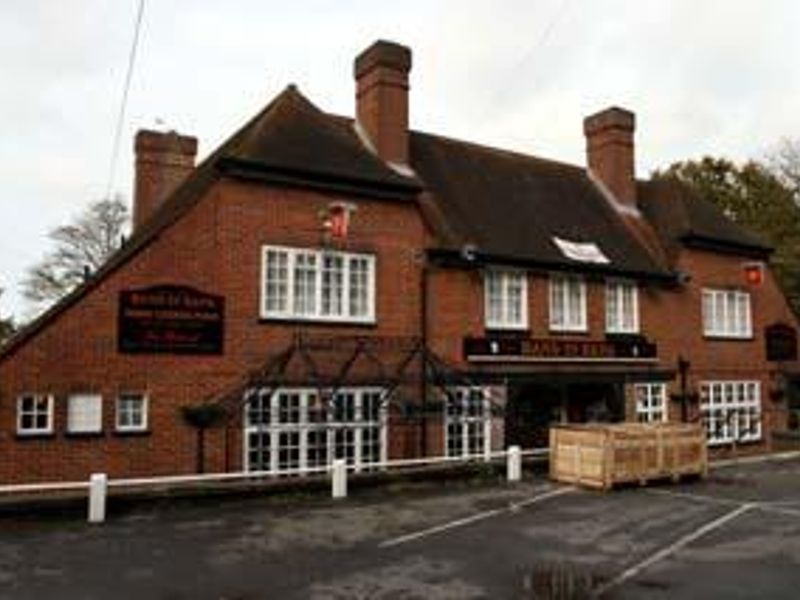 Outside. (Pub, Key). Published on 11-11-2006