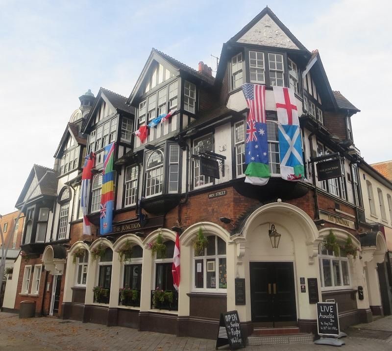 Outside. (Pub, Key). Published on 27-06-2016