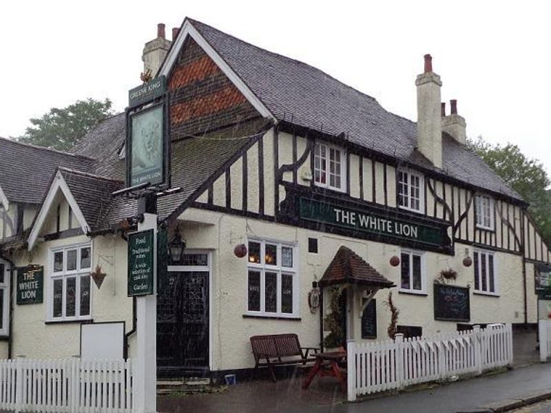 Outside. (Pub, Key). Published on 01-10-2016