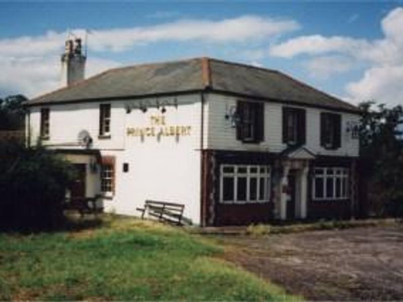 Outside. (Pub, Key). Published on 18-06-2006