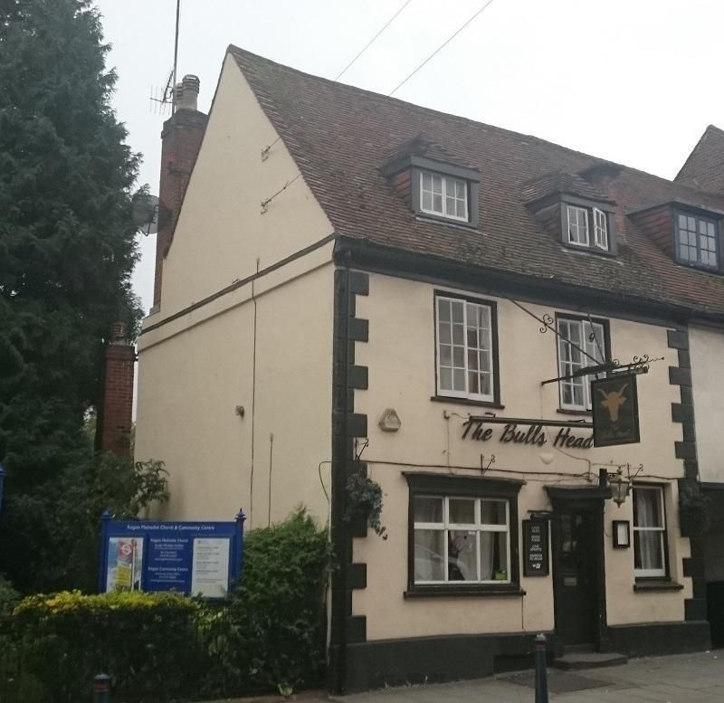 Outside. (Pub, Key). Published on 27-06-2016