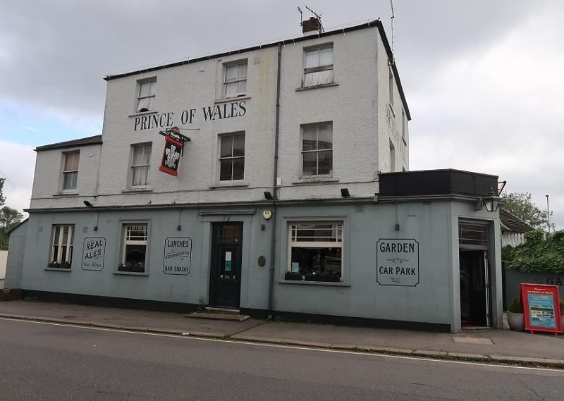 Outside. (Pub, Key). Published on 14-09-2020