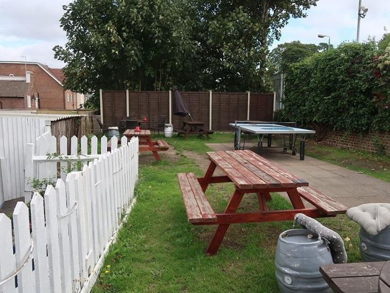 Garden 2. (Pub). Published on 14-09-2020