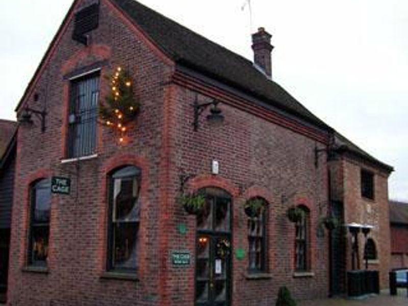 Outside. (Pub, Key). Published on 21-05-2006