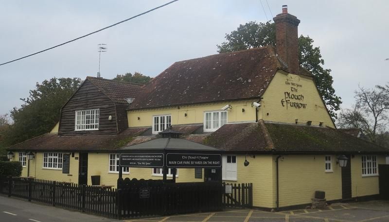 Outside. (Pub, Key). Published on 27-06-2016