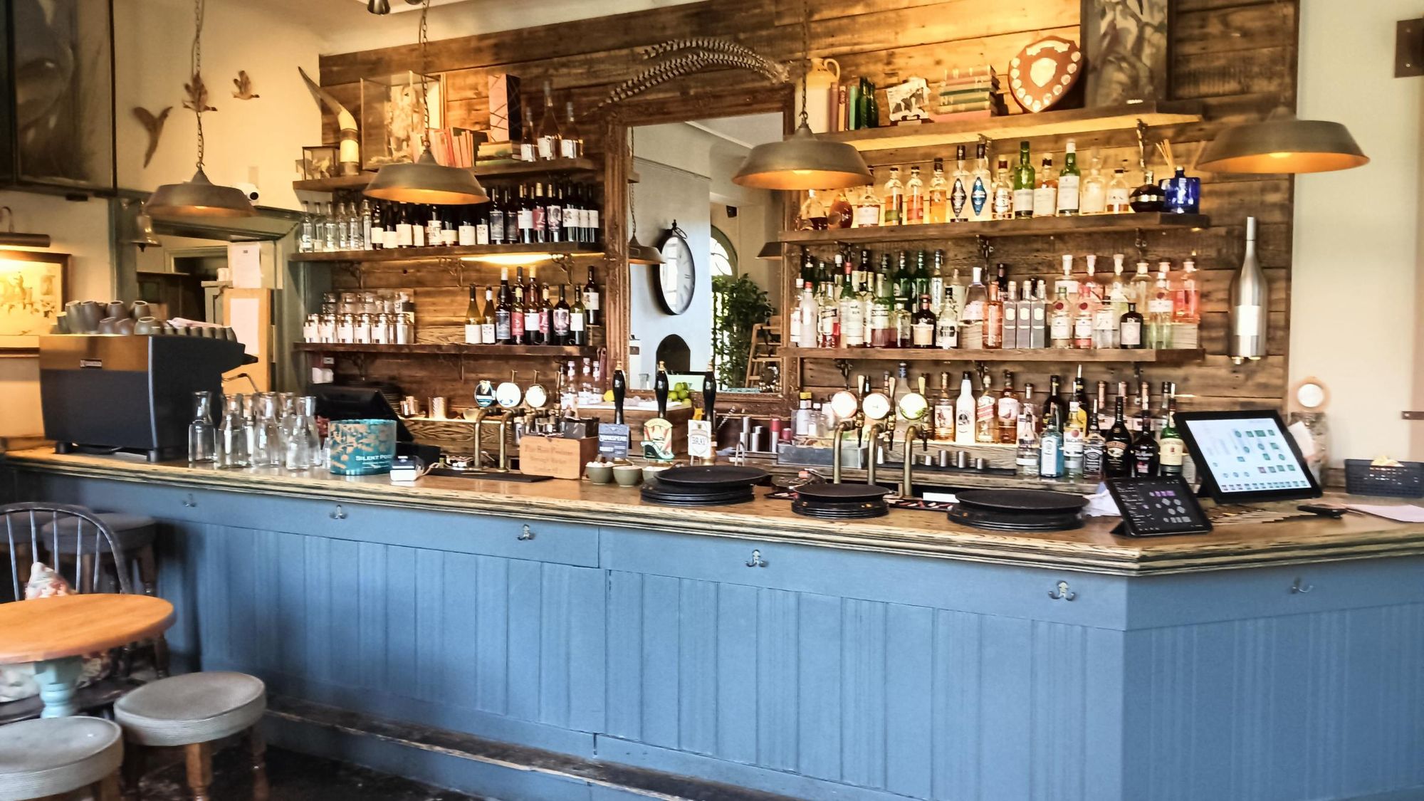 Bar. (Pub, Bar). Published on 10-09-2024