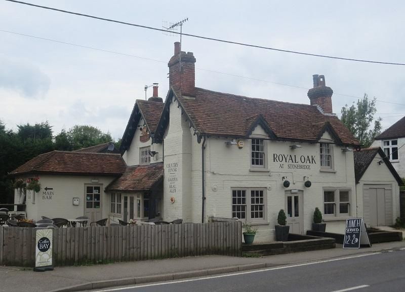 Outside. (Pub, Key). Published on 27-06-2016