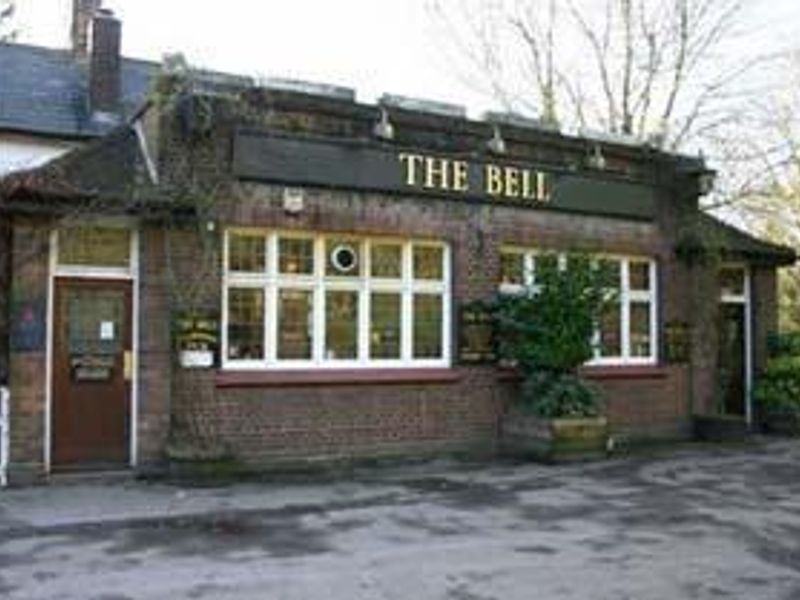 Outside. (Pub, Key). Published on 19-05-2006