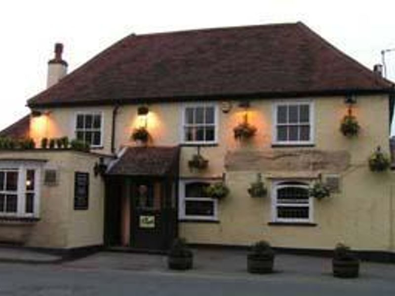 Outside. (Pub, Key). Published on 19-05-2006