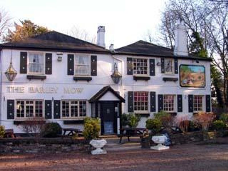 Outside. (Pub, Key). Published on 12-11-2006
