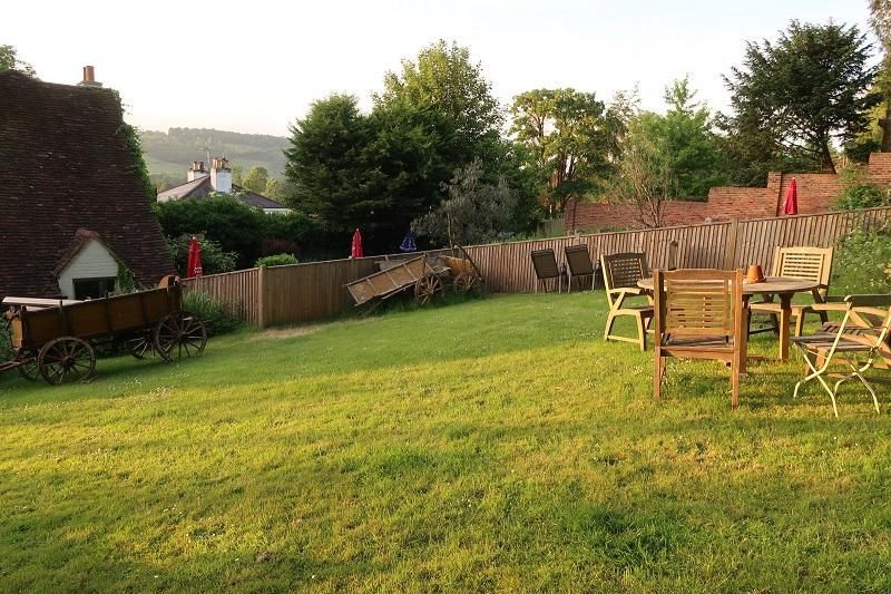 Garden 2. (Pub). Published on 02-06-2018