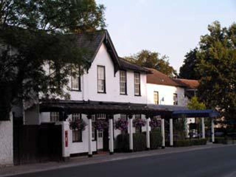 Outside. (Pub, Key). Published on 19-08-2006