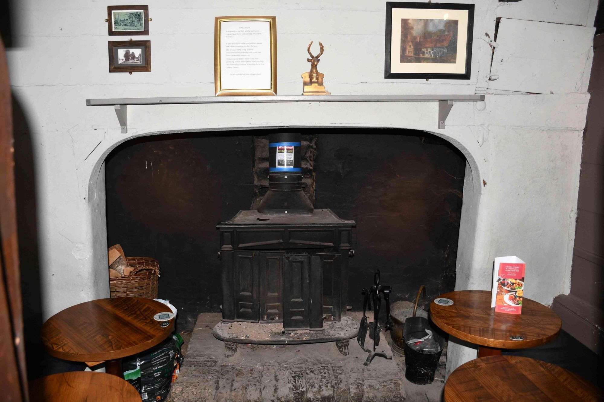 (Pub, Bar). Published on 29-01-2024