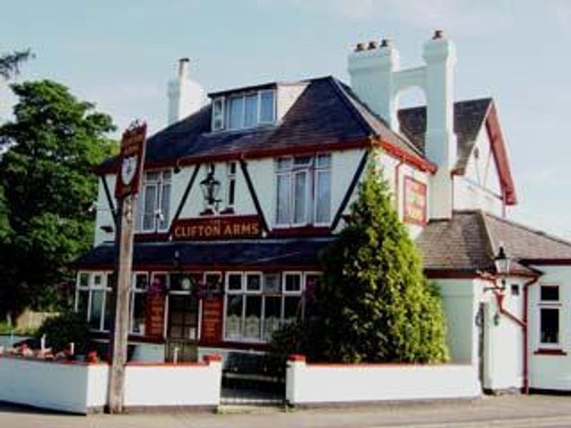 Outside. (Pub, Key). Published on 23-04-2006
