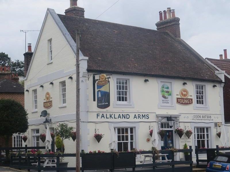 Outside. (Pub, Key). Published on 27-06-2016