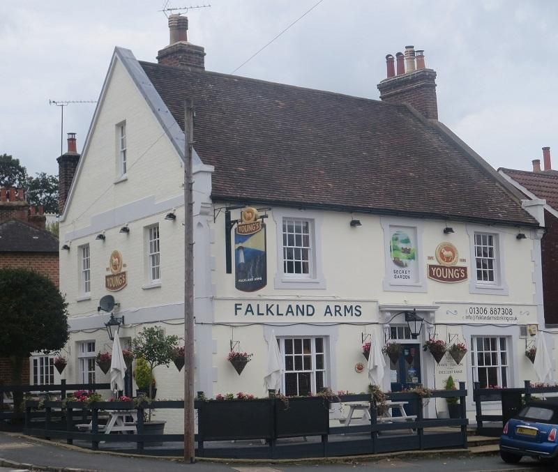 Outside. (Pub, Key). Published on 27-06-2016